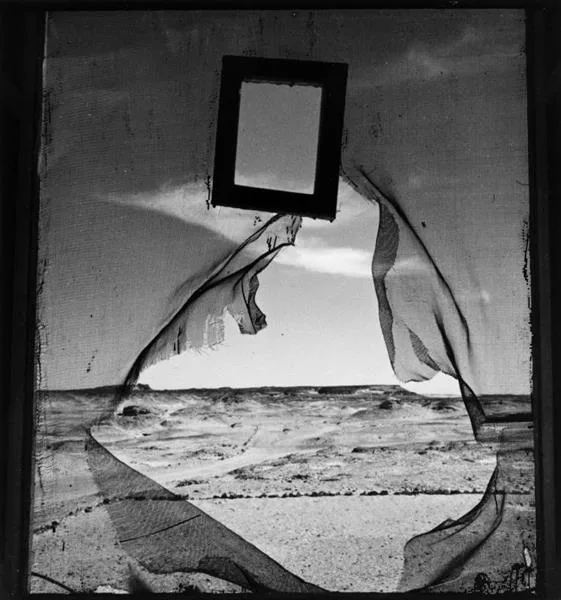 Retrato del espacio, cerca de Siwa, Egipto – LEE MILLER